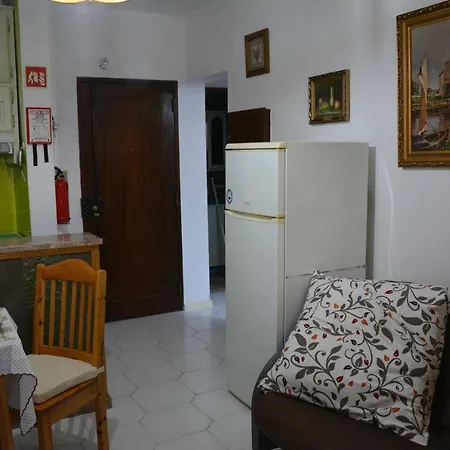 Armacao De Pera *