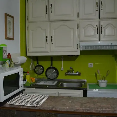 Armacao De Pera